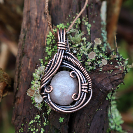 Peach moonstone Pendant